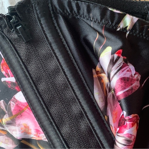 NWT Victorias Secret VERY SEXY Floral Bustier - Picture 4 of 6